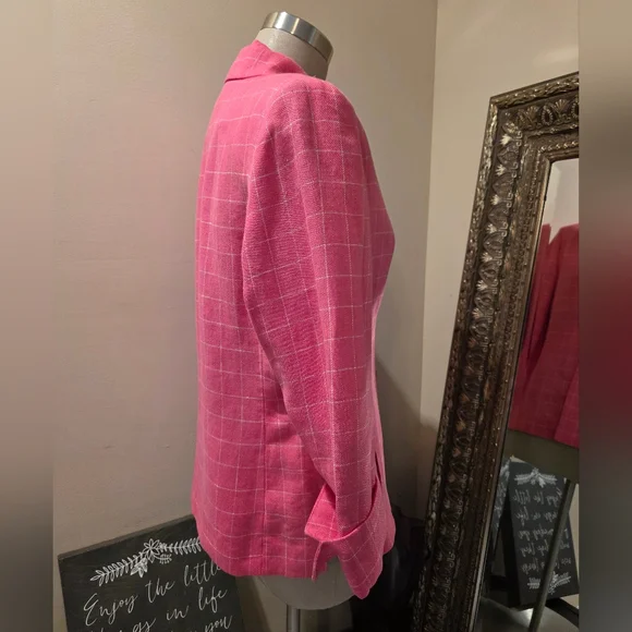 *Vintage* Jones New York Signature Blazer. 100% Linen. 'Tulip Pink'. Size 4. - Picture 2 of 8